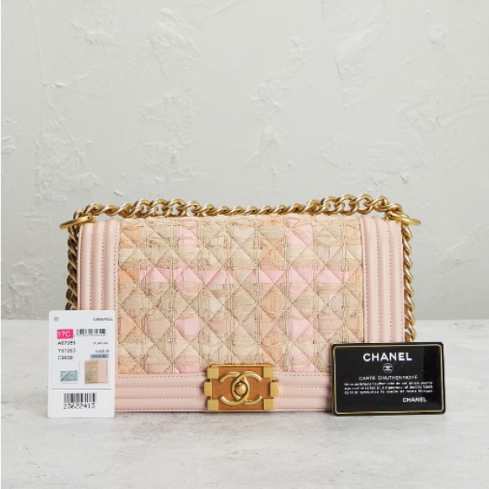 Chanel chain boy bag